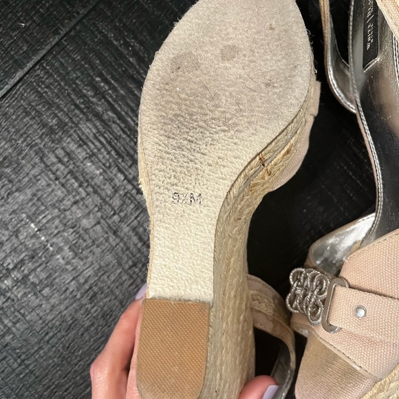 White House Black Market wedges - Picture 4 of 5